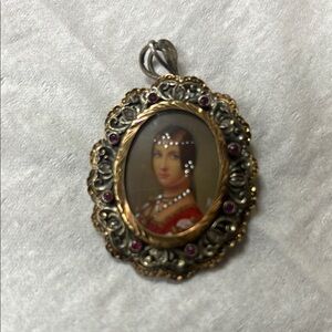 Gold 18K Vintage Brooch with Miniature Portrait Pendant